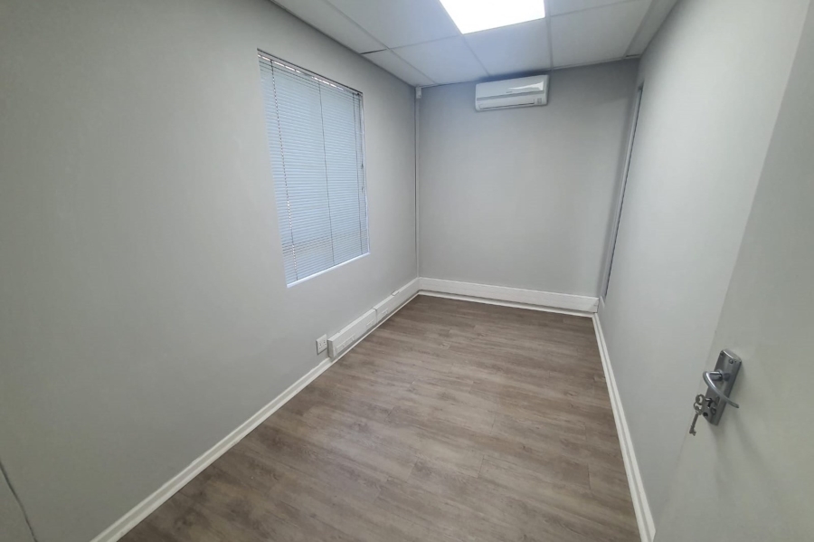To Let commercial Property for Rent in Newton Park Eastern Cape